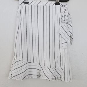 Joie wrap skirt sz 4